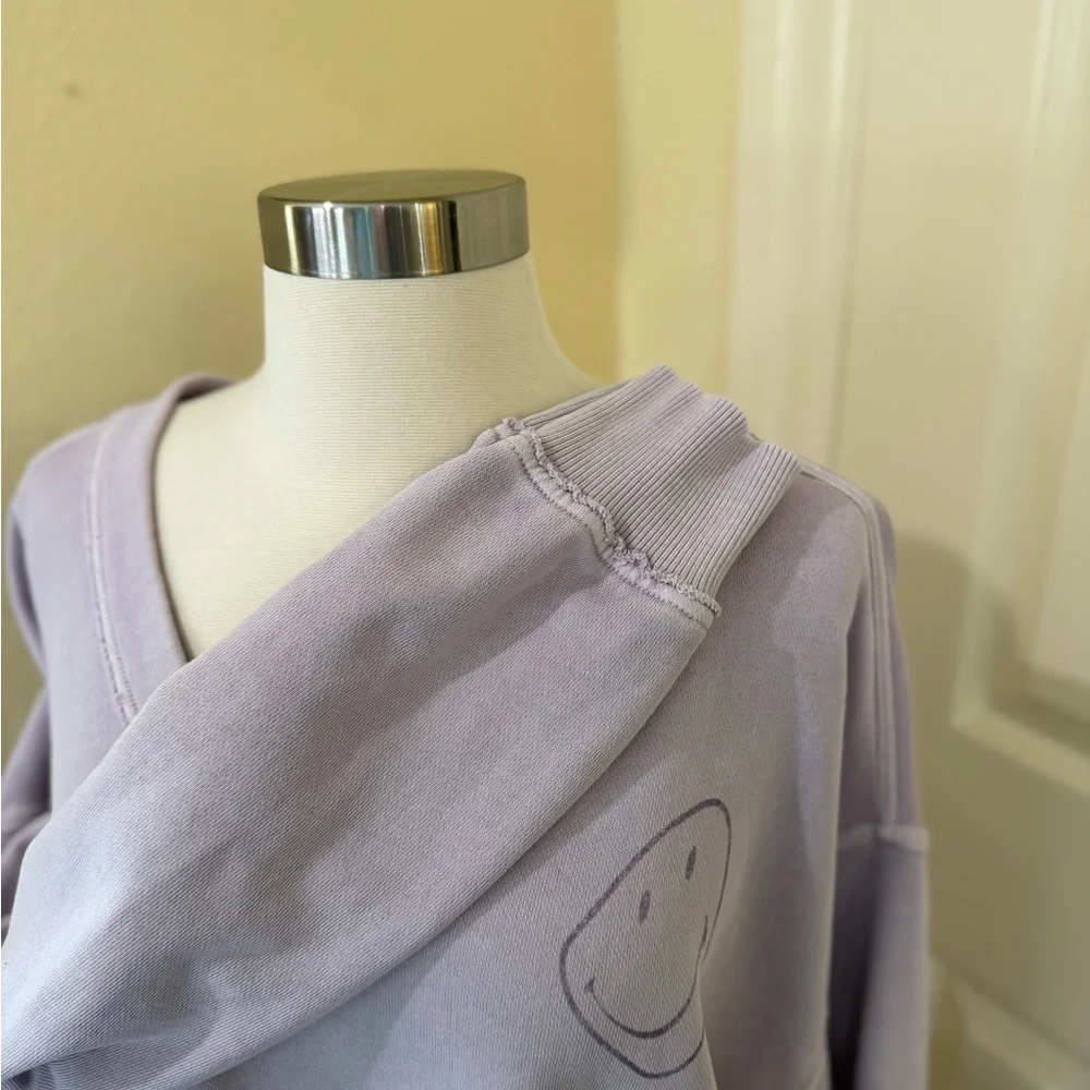 Aerie Smiley Sweatshirt Top